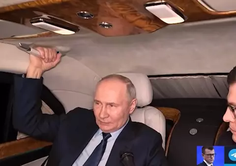 Vladimir Putin avertizează în legătură cu Donald Trump: „Va face ordine în Europa și în curând vor sta la picioarele stăpânului și vor da ușor din coadă” | VIDEO
