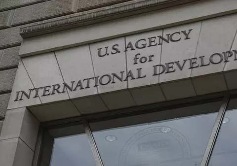 Elon Musk s-a supărat și vrea să închidă USAID, cel mai mare donator din lume. Decizia poate afecta Republica Moldova