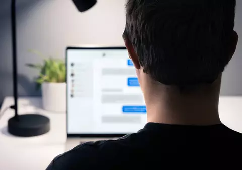 Ce este libertatea de exprimare pe rețelele sociale: „Un potop de dezinformare și discurs toxic”