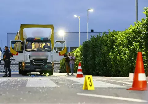 Șoferul român care a făcut cinci accidente în drum spre o biserică pe care a distrus-o cu TIR-ul riscă să ajungă într-un centru de terapie criminalistică, în Austria