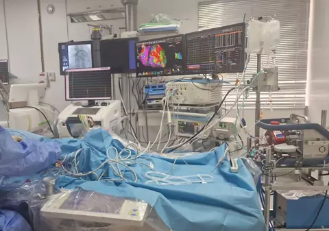 Viața unui pacient din Cluj, salvată printr-o procedură medicală avansată, realizată în premieră în România