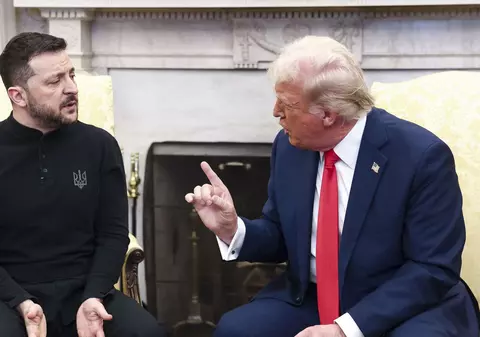 Reacții în SUA după ce Donald Trump s-a certat cu Volodimir Zelenski și i-a transmis să plece de la Casa Albă: „Rușine, face treaba murdară a lui Putin”