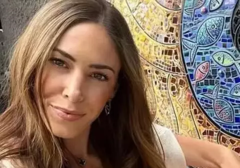 O actriță canadiană din „American Pie” a fost reținută la frontiera SUA cu Mexic: „M-am învelit cu o folie de aluminiu, ca un cadavru”