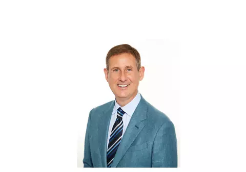 AMWAY este pregătită să continue să crească: Creștere a vânzărilor cu 5% în regiunea ESAN la 424 m USD în 2024, iar Jon L. Voskuil este numit Managing Director pentru regiune 