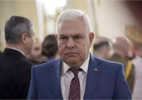 Ministerul Apărării își cere scuze pentru scrisoarea de felicitare trimisă generalului Radu Theodoru, implicat în dosarul de trădare instrumentat de DIICOT