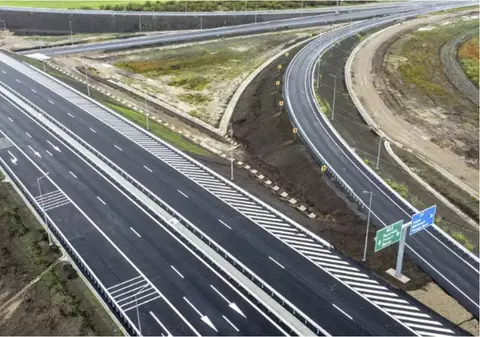 Cea mai scumpă autostradă din Balcani e în România și costă 43 de milioane de euro pe kilometru, scrie presa din Macedonia de Nord