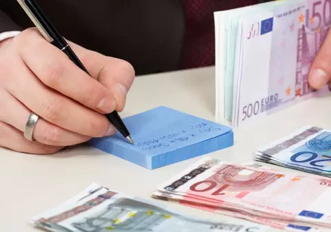 Românii cu averi mari: Un sfert din economiile populației sunt în conturile a doar 86.000 de oameni