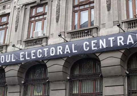 Primul candidat la alegerile prezidențiale respins de BEC. „Nu îndeplineşte condiţiile prevăzute de lege”