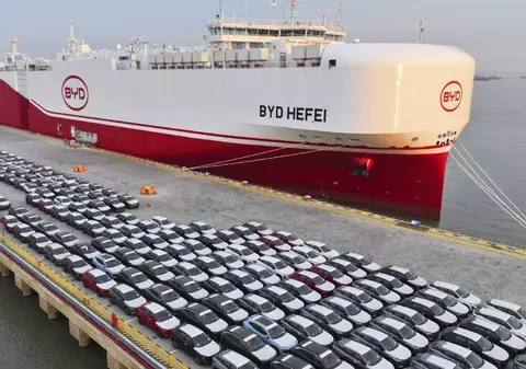 Mașinile electrice BYD se încarcă în numai 5 minute pentru o autonomie de 470 km. Acțiunile chinezilor cresc spectaculos