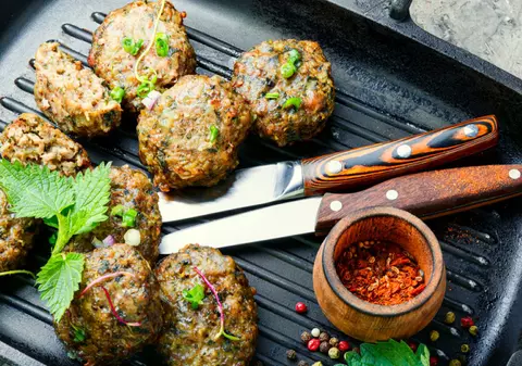 Reţete de chifteluţe cu urzici