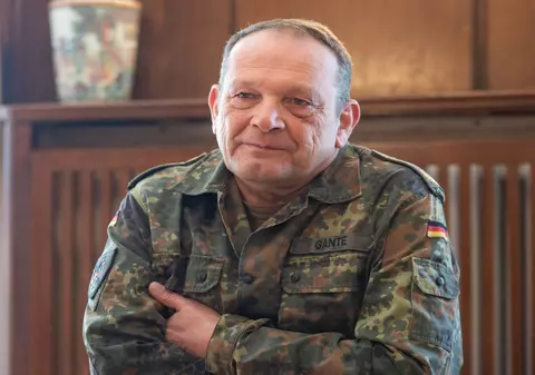 Există o singură posibilitate să oprești Rusia, avertizează comandantul trupelor terestre germane: „Ai grijă, nici măcar să nu încerci”