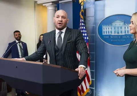 Controversatul luptător MMA Conor McGregor, vedetă la Casa Albă: „Ceea ce se întâmplă în Irlanda este o farsă” I VIDEO