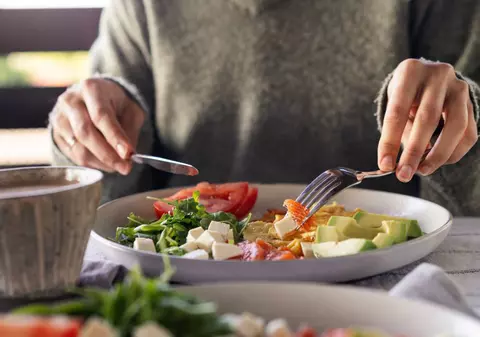 Cât de multă proteină poți consuma într-o zi. Experții explică limitele