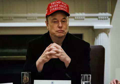 Numit „asamblator de mașini”, Elon Musk îl insultă pe omul cu tarifele din administrația lui Donald Trump: un „prost ca noaptea”