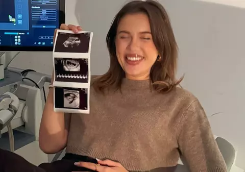 Emily Burghelea este însărcinată pentru a treia oară. Cum a reacționat soțul ei la aflarea veștii