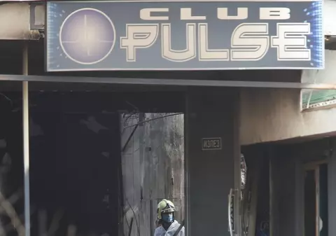 Infern ca în Colectiv: clubul în care au murit 59 de oameni în Macedonia s-a aprins de la artificii, în timpul concertului