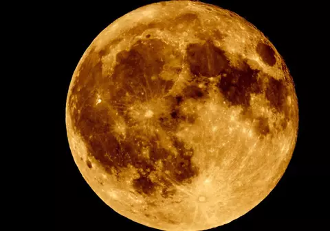 Eclipsă totală de Lună în România. „Luna de sânge” va fi parțial vizibilă