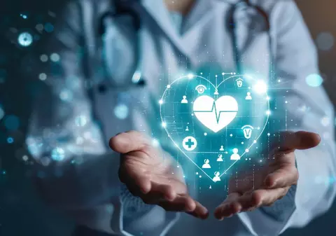 Un elev de liceu din Ungaria a inventat un robot de filtrare a microplasticului din apă, iar un altul a aplicat Inteligența Artificială în domeniul oncologiei