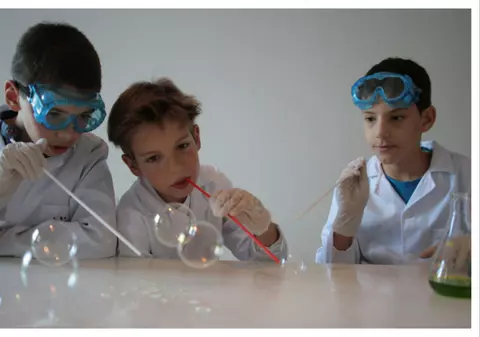 Educația Nonformală: ce este, avantaje și modalități de aplicare în școală