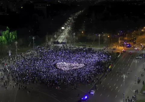 Alternativa la Europa: întunericul așteaptă