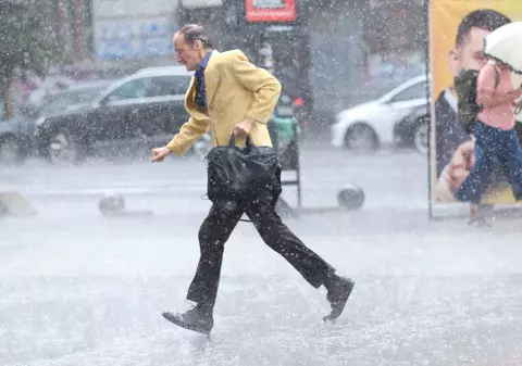 Cum va fi vremea în București în perioada 15-18 martie. ANM anunță schimbări bruște de temperatură