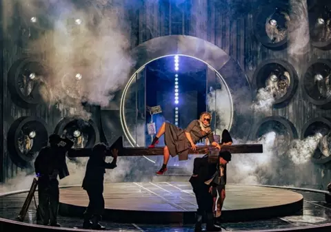 Spectacolul „Proorocul Ilie” stârnește un scandal fără precedent. Biserica Română reacționează: „Un atac la credință” | VIDEO