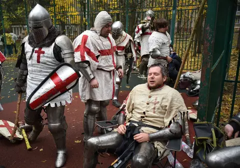 Putea armura cavalerilor să oprească gloanțele? Această întrebare a stârnit curiozitatea experților