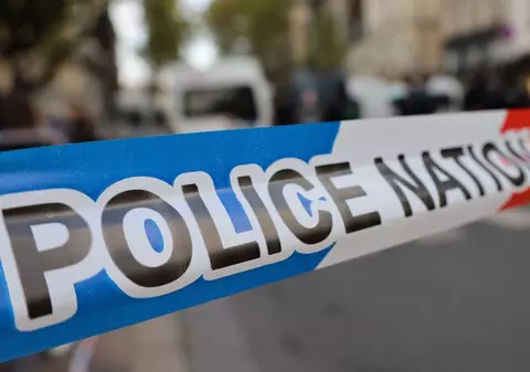 Românca înjunghiată în față, pe stradă, de fostul iubit, în februarie, a murit. Alexandra avea 27 de ani și trăia în Franța