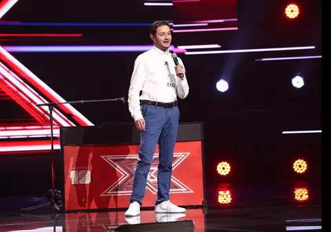 Artistul irlandezo-român, care a făcut furori la ediția X Factor, prima întâlnire cu mama biologică. A fost adoptat la vârsta de 8 luni