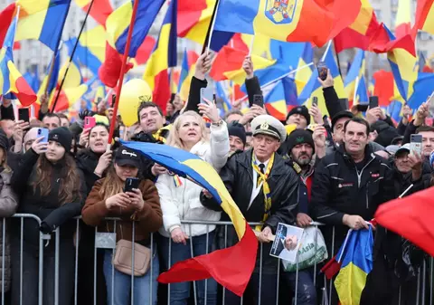 Alegerile din România, sub lupa francezilor de la Le Monde: „O gravă criză politică, din care țara speră să iasă în luna mai”