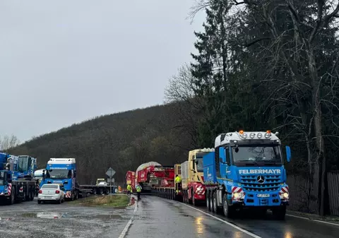 Al doilea transport agabaritic de 788 de tone a ajuns la Termocentrala Mintia, după ce a parcurs 245 km în 6 zile. Cât a costat polița de asigurare