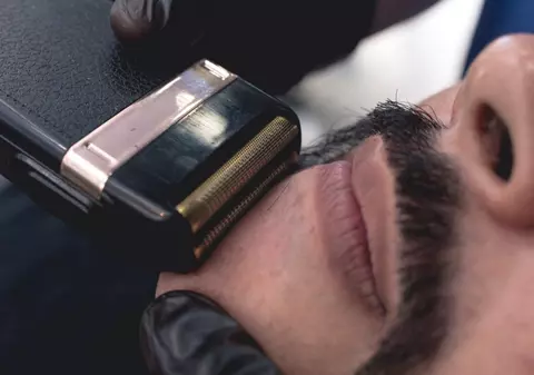 5 factori de care să ții cont atunci când alegi un aparat de ras barba