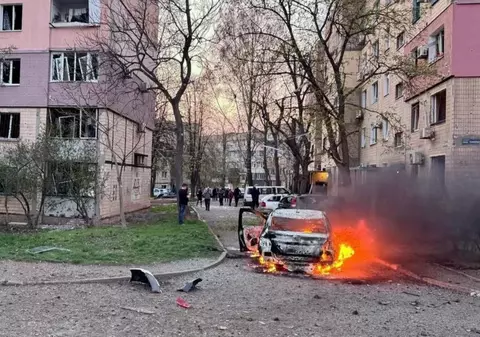 Un atac rusesc ucide 18 oameni, printre care 9 copii, în Krivoi Rog, orașul natal al lui Zelenski: „Țipetele și plânsetele le auzim și acum”