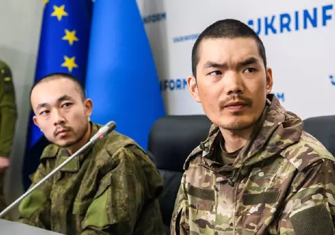 Cei doi chinezi capturați în Ucraina spun că au ajuns să lupte pentru Rusia din cauza TikTok-ului: „Este o capcană”