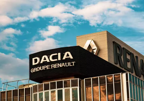 Vânzările Dacia au scăzut în primul trimestru din 2025, în timp ce Renault continuă să crească pe piața europeană