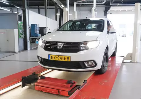 Cum arată o Dacia Sandero pe GPL după 300.000 de kilometri: experiența unui pasionat auto olandez