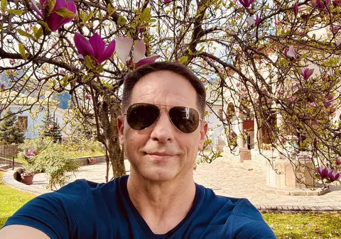 Dan Negru, mesaj emoționant despre credință și pacea sufletească. „Ceasul de 100.000 de euro de la mâna unui bogat arată neputința banului”