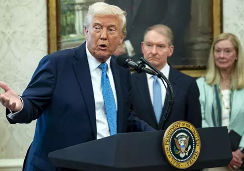 Donald Trump se laudă că a convins și Rusia, și Ucraina să semneze acordul de pace și vrea o întâlnire între Putin și Zelenski