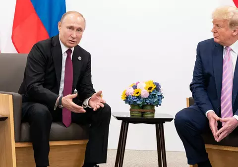 Donald Trump îl imploră pe Vladimir Putin să oprească atacurile din Ucraina: „Oprește-te! Să încheiem acordul de pace!”