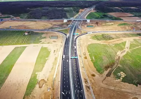 De la Craiova la Constanța, fără opriri: distanța maximă pe care o vor putea parcurge românii doar pe autostradă în 2025