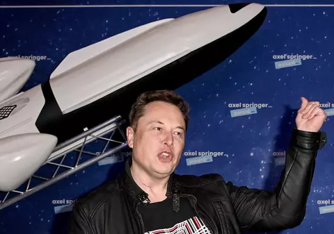 Vladimir Putin îl ridică în slăvi pe Elon Musk: „Genul de persoană care apare rar”