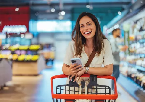 Program magazine de Paşte 2025. În ce magazine poţi merge la cumpărături pe 19, 20 şi 21 aprilie