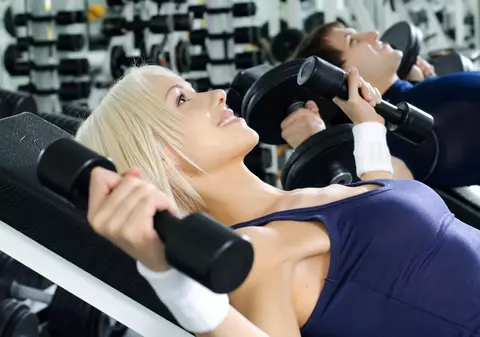 Poliția de Frontieră Iași se ceartă cu o angajată, după ce aceasta a fost plătită pentru ore suplimentare când mergea la sală