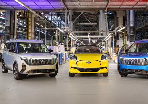 Prima mașină electrică produsă în România ajunge la clienți în această primăvară. Cât costă modelul produs la Craiova