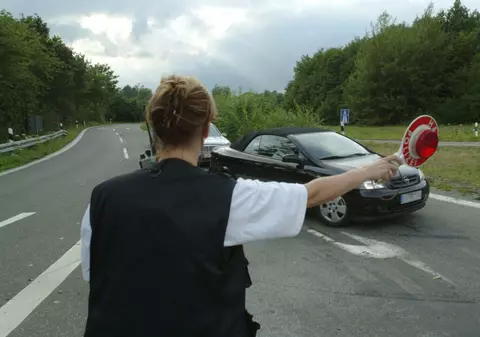 Român prins cu „o mașină Lego tipică”, pe șoselele din Germania. Polițiștii i-au luat-o: „Este cumva asamblată, dar nimic nu a fost făcut corect”