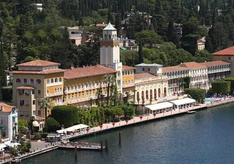 Hotelul de lux din Italia al patronilor Dedeman, frații Pavăl, se deschide în aprilie. Care e prima zi de rezervări la Grand Hotel Gardone