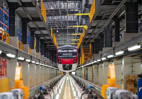 Sute de angajați din România rămân fără loc de muncă înainte de Paște. Se închide fabrica Greenbrier din Arad