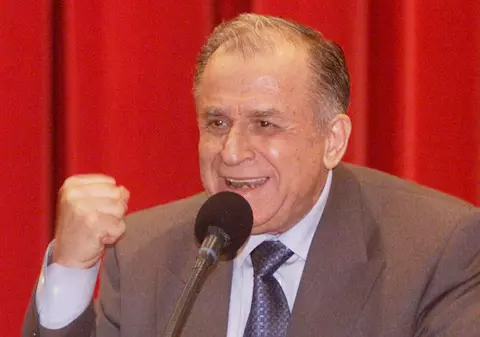 Ion Iliescu are cancer pulmonar și a fost operat la spitalul Agrippa Ionescu, sub anestezie generală