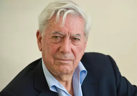 Mario Vargas Llosa a murit la 89 de ani. De la Nobel și literatură la o candidatură la președinție