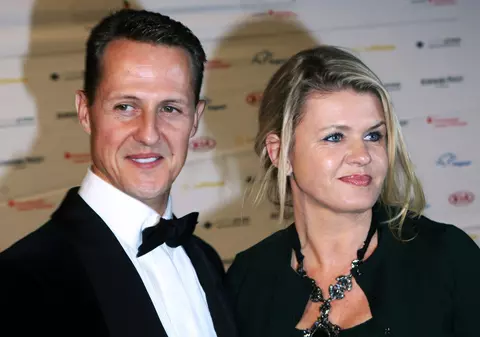 Gestul făcut recent de Michael Schumacher: „Soția lui l-a ajutat”. Este primul semn că fostul campion din Formula 1 și-a revenit